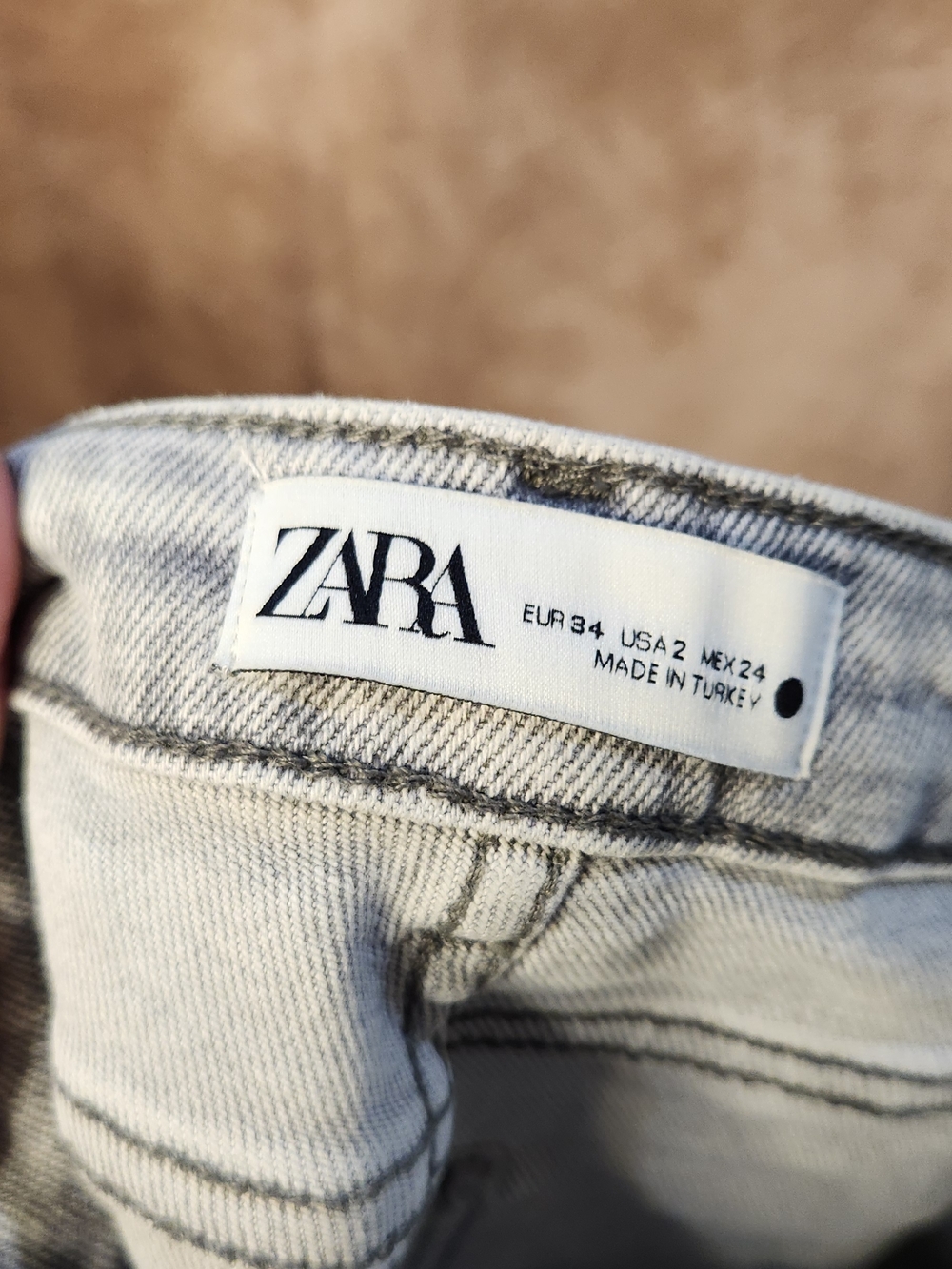 ZARA Light Wash Distressed Skinny Jeans – Size US 2 (EU 34) - Picture 10 of 10